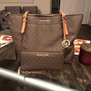 Michael Kors Purse & Wallet